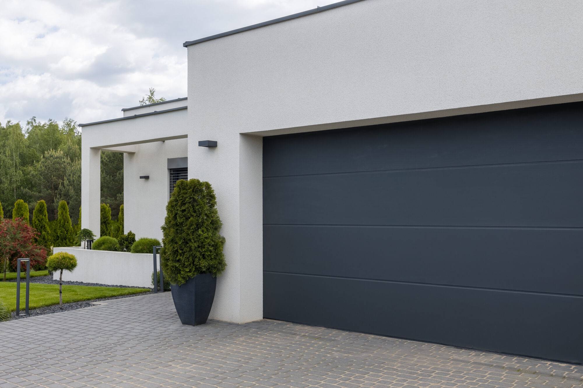 GARAGE | Dietrich & Fils Création et fabrication 100% française de menuiserie extérieure sur les secteurs de Saint-Louis et Mulhouse Rixheim 1