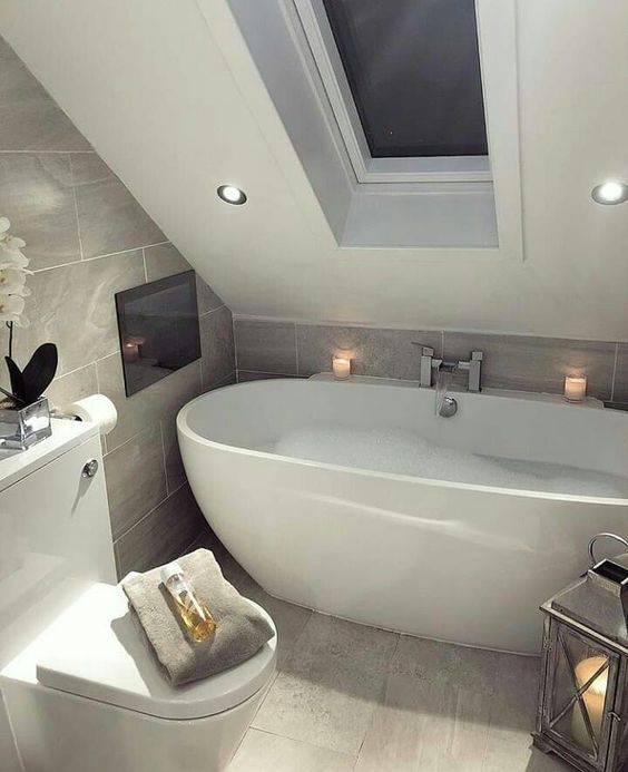 Douche à l’italienne, baignoire balnéo : comment intégrer ces équipements dans une salle de bain sur mesure ? Guebwiller